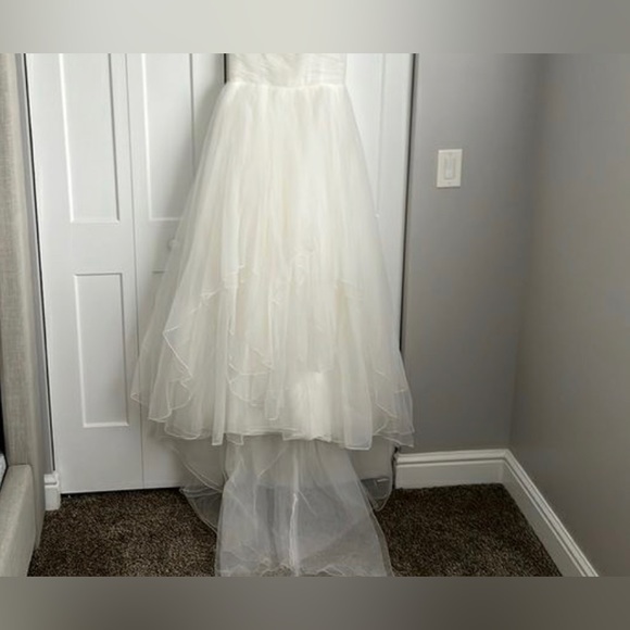 Vow’d Ivory Charming Wedding Dress 2 - Picture 6 of 9